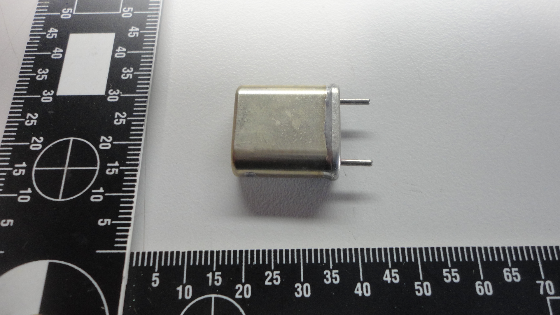 8050001552-19 CRYSTAL UNIT; QUARTZ