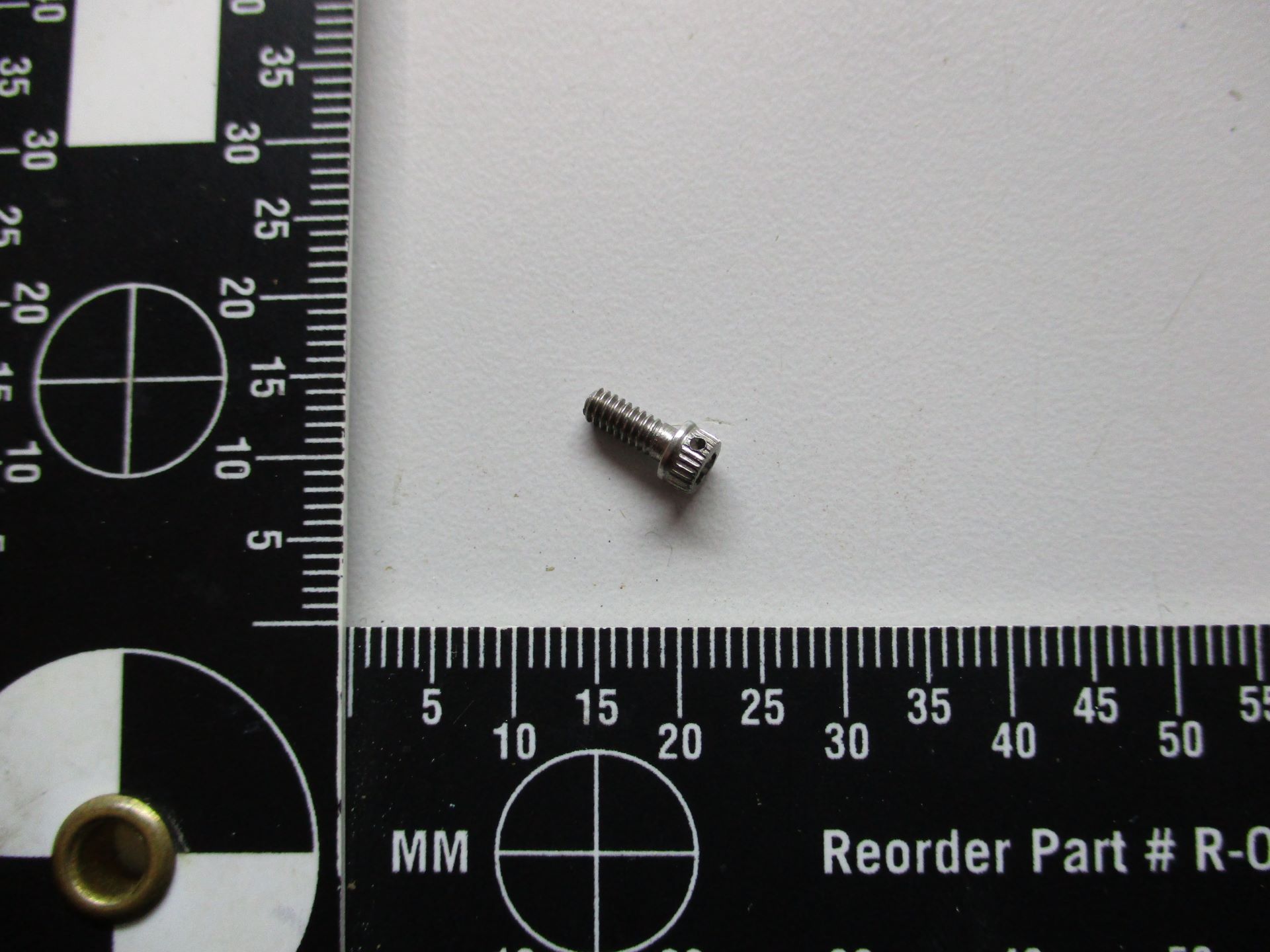 92521030400 SCREW