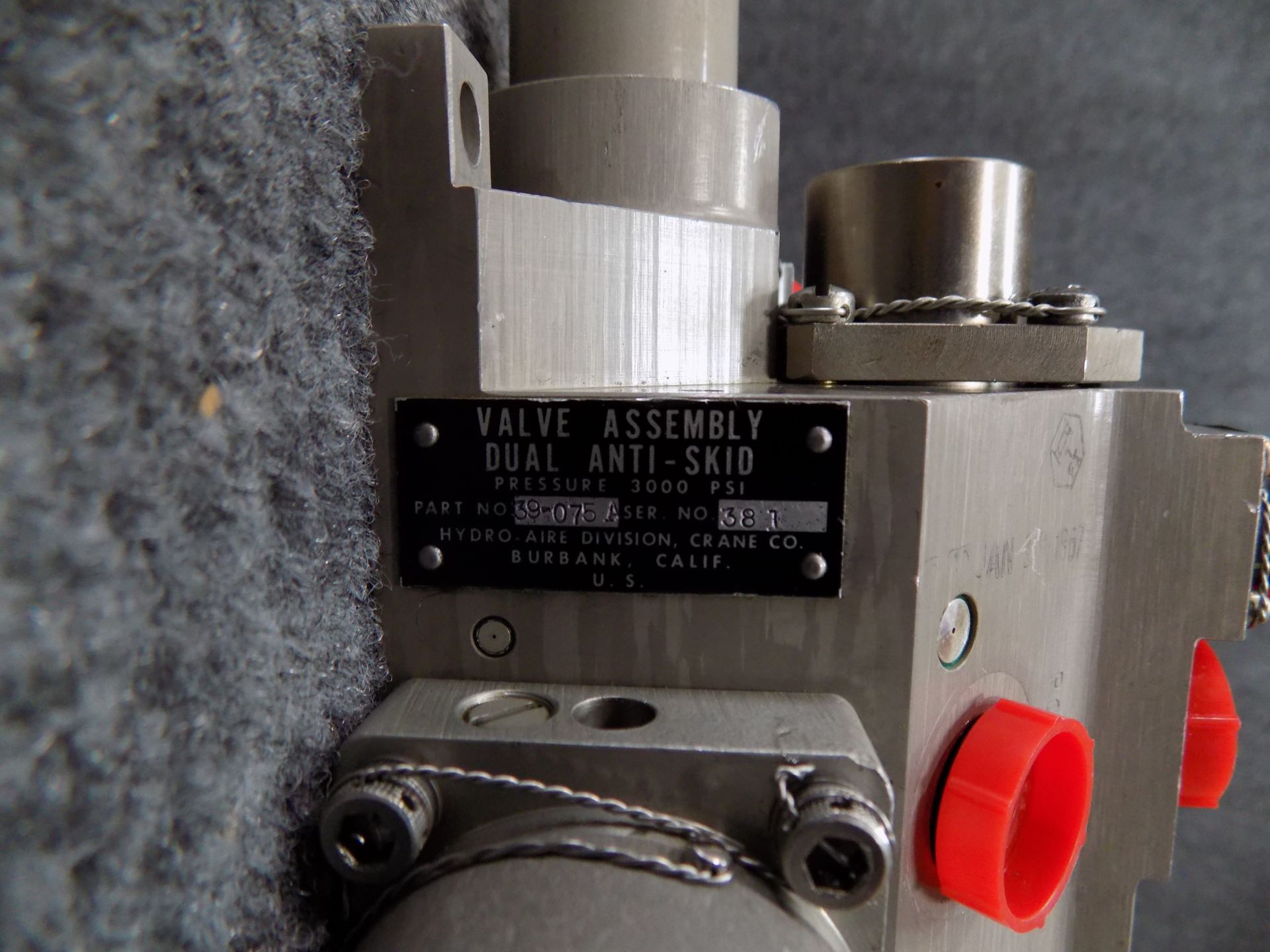 39-075A VALVE;SKID CONTROL