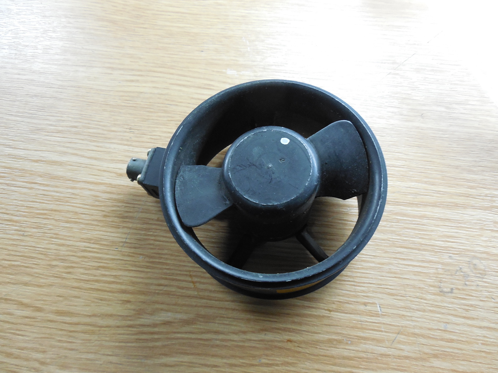 033860 FAN