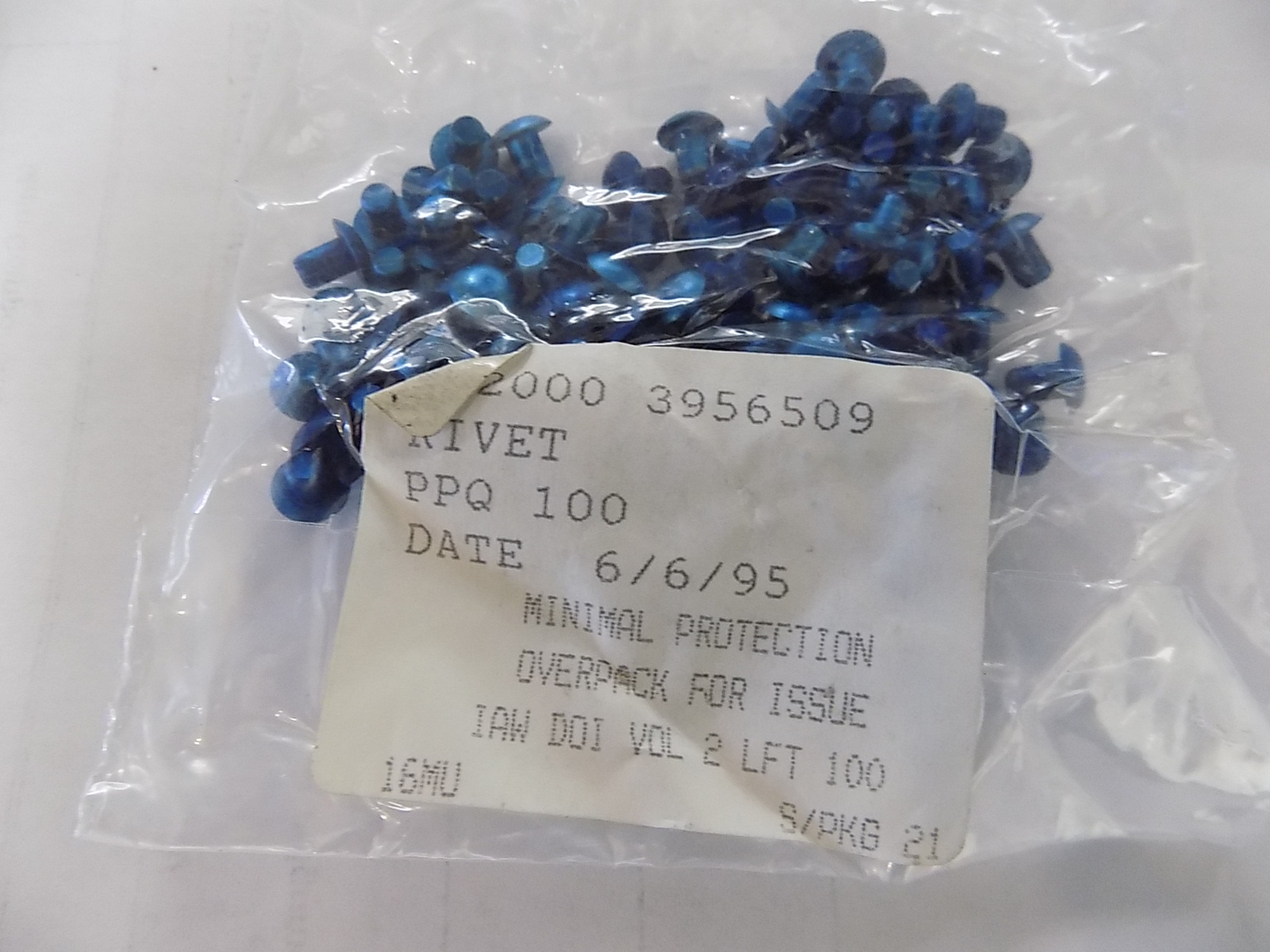 BACR15DN4AD3 RIVET