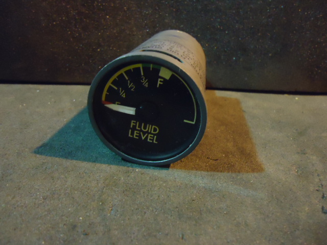 124061 FUEL QUANTITY INDICATOR