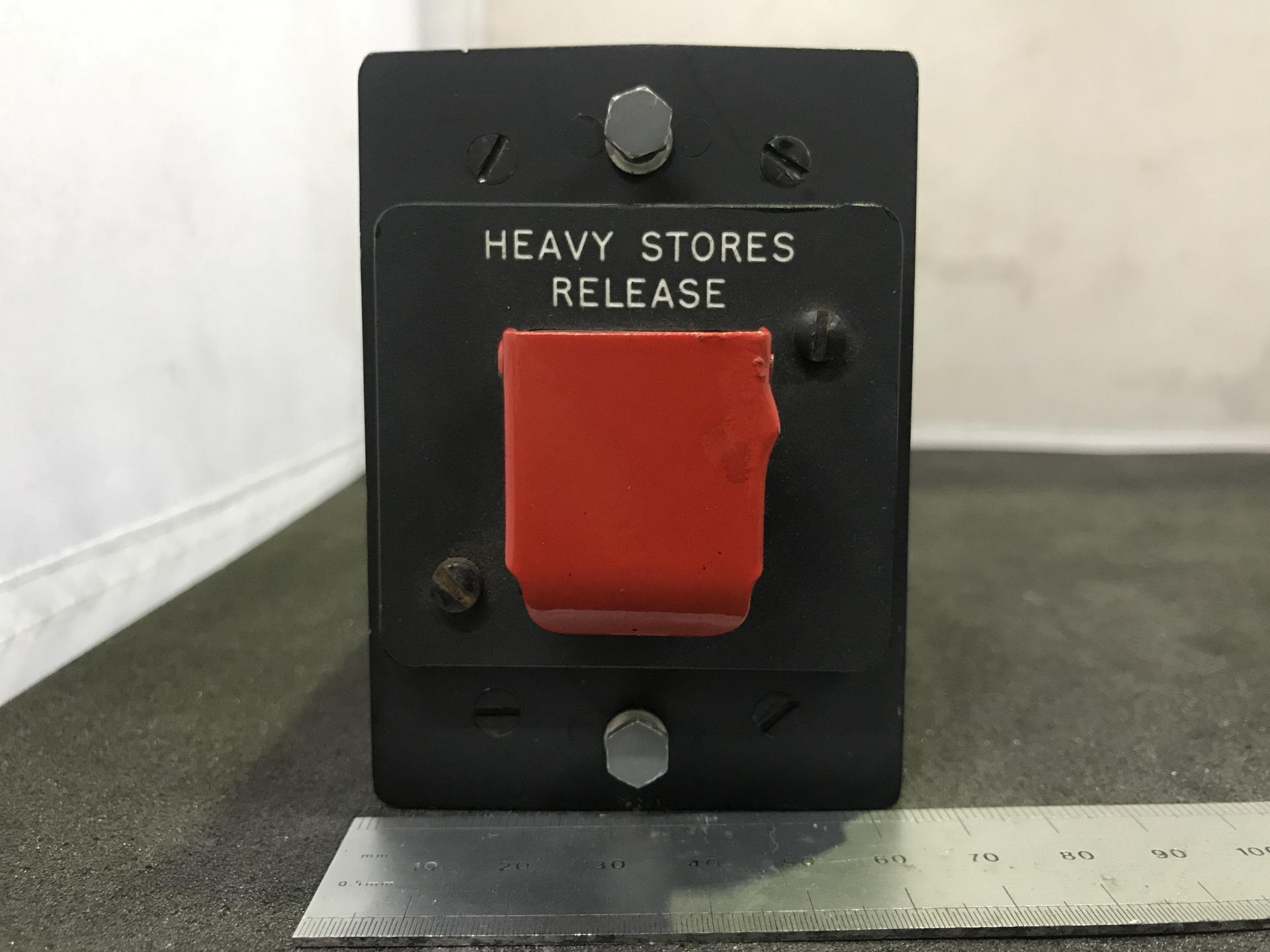 WG13811026041 HEAVY STORES RELEASE BOX