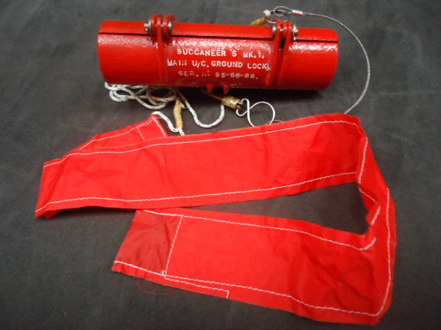 YB38867 MAIN UNDERCARRIAGE GROUND LOCK