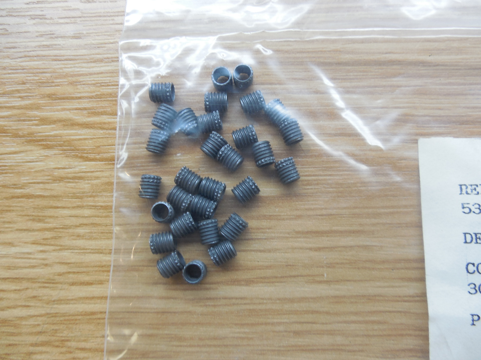 715658-259 INSERT SCREW THREAD
