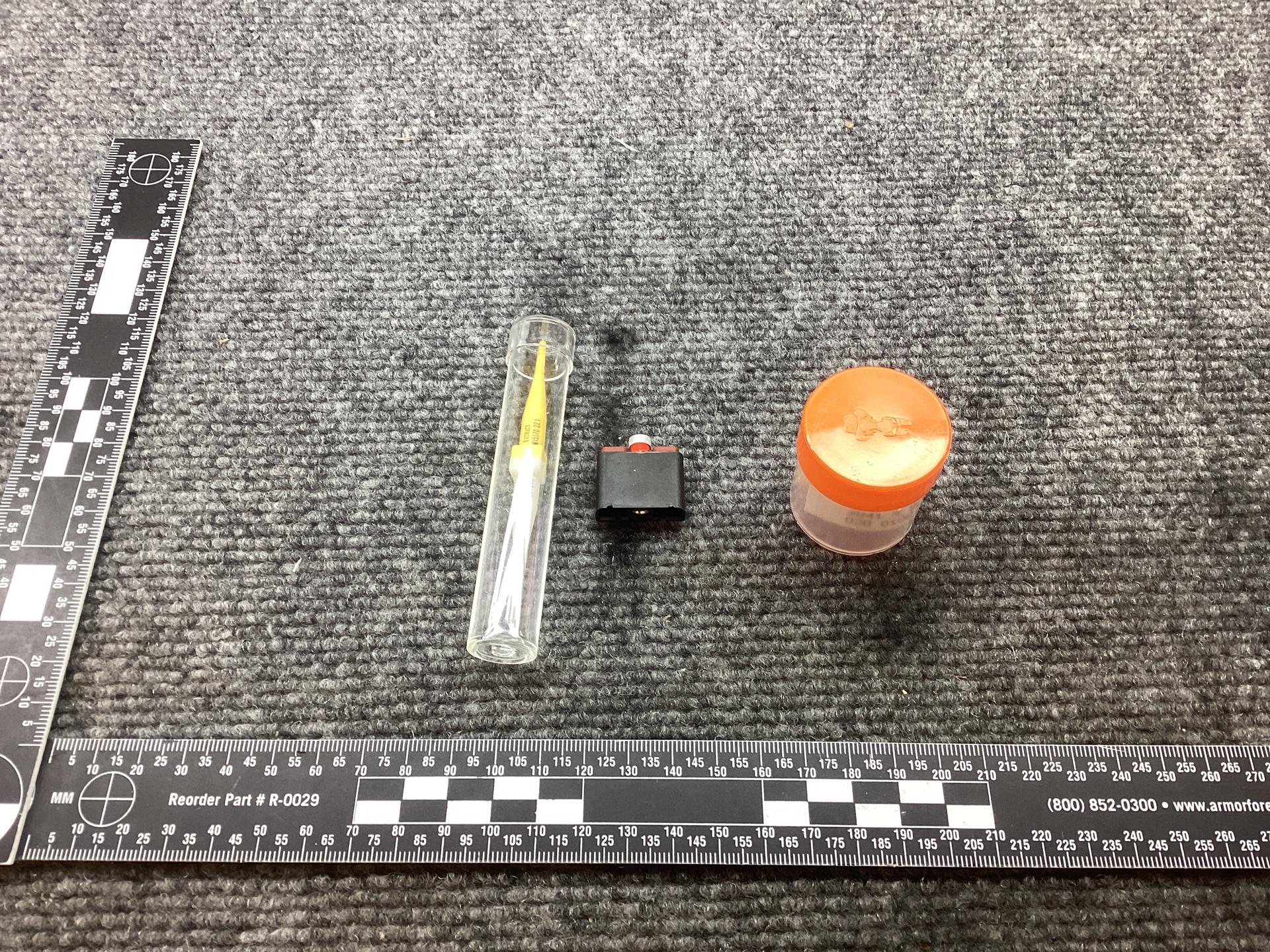 RE04-212P CONNECTOR;PLUG;ELECTRICAL