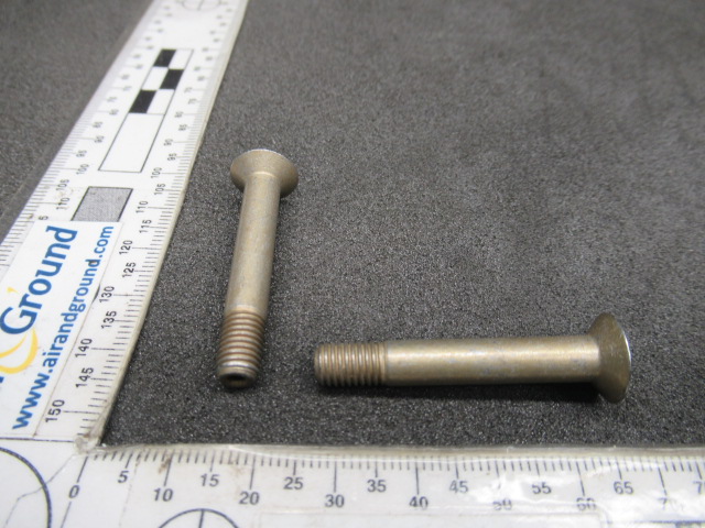 HL21PB8-19 PIN-RIVET