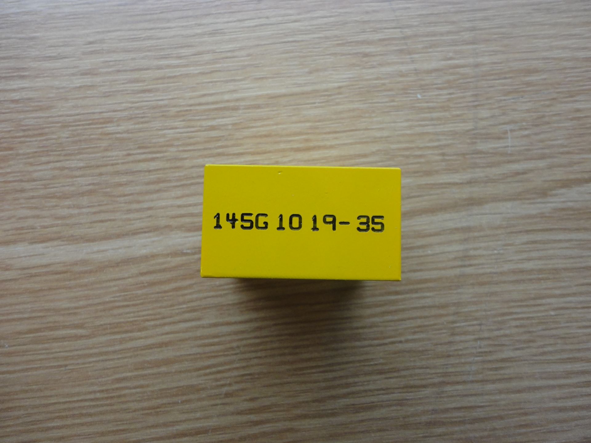 145G1019-51 GUIDE SCREW