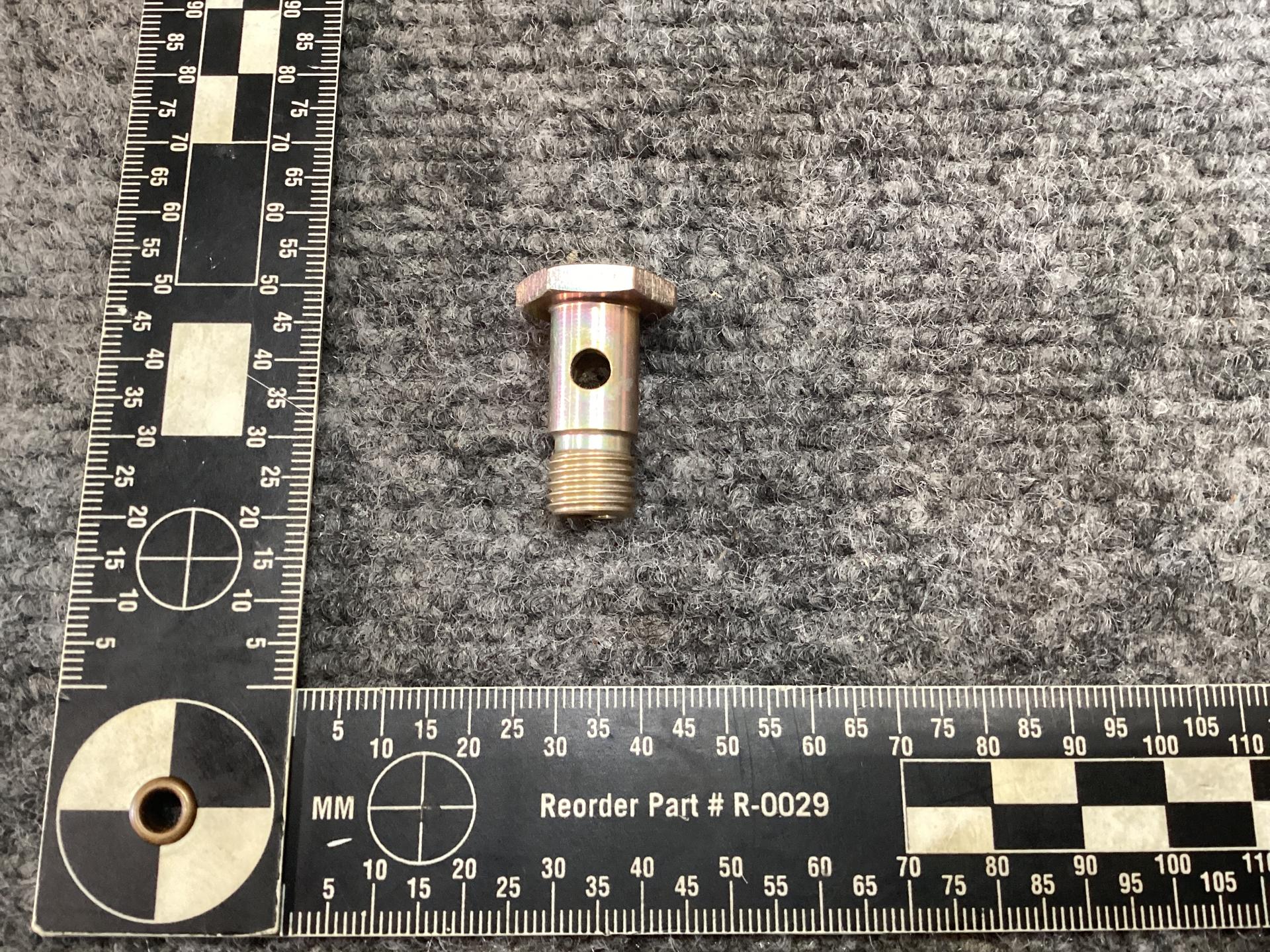 44458-2 BOLT FLUID PASSAGE