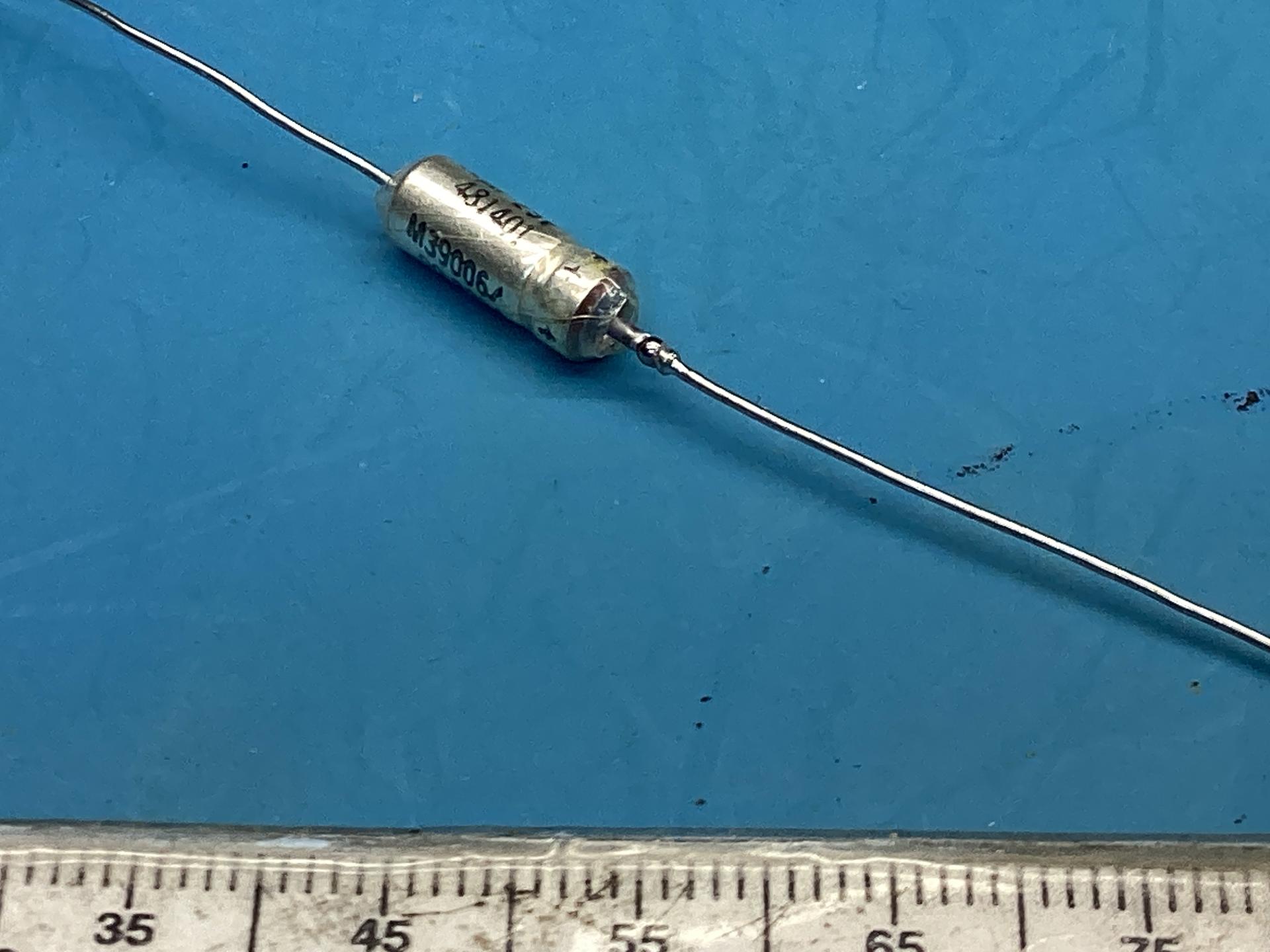 M39006/09-8284 CAPACITOR
