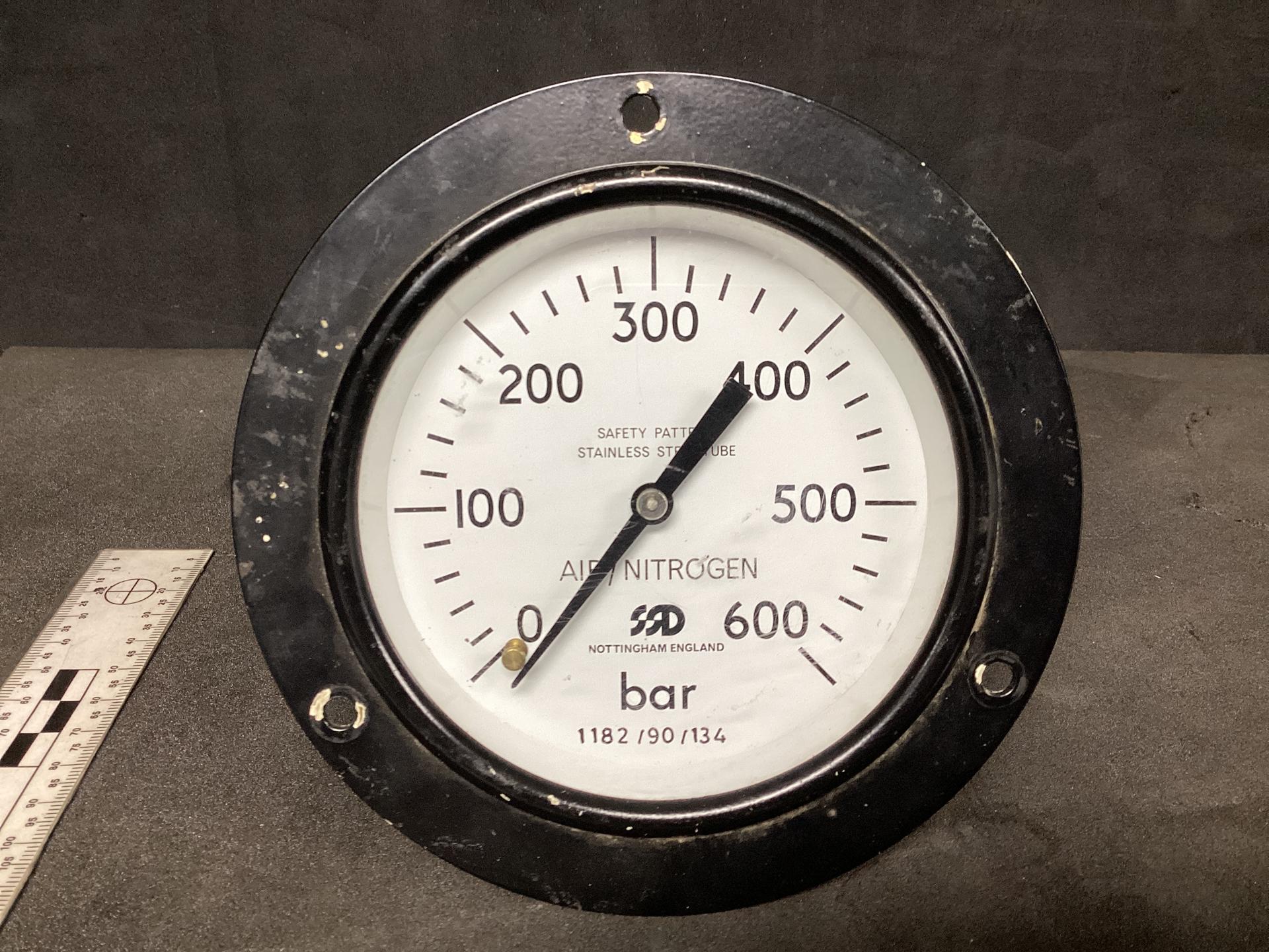 ND25616 GUAGE; PRESSURE; DIAL INDICATING