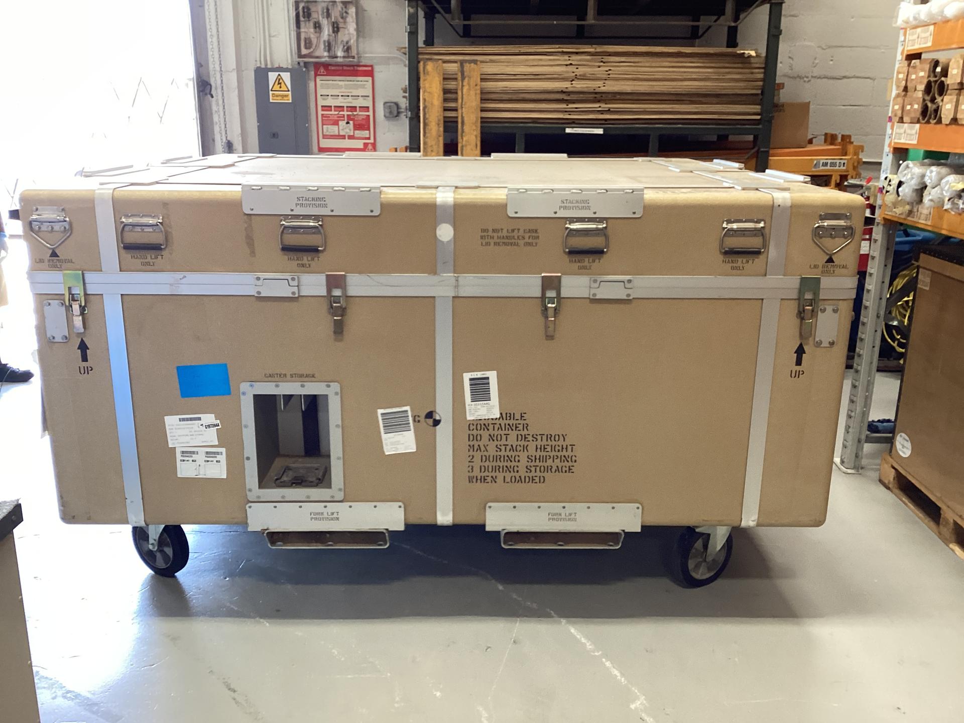 UHK91115-2 GENERAL ATOMICS 4 BLADE MQ-9 STORAGE CONTAINER