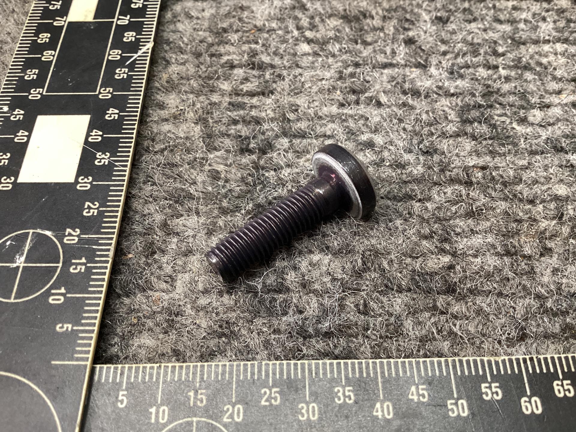 6840383-15 BOLT