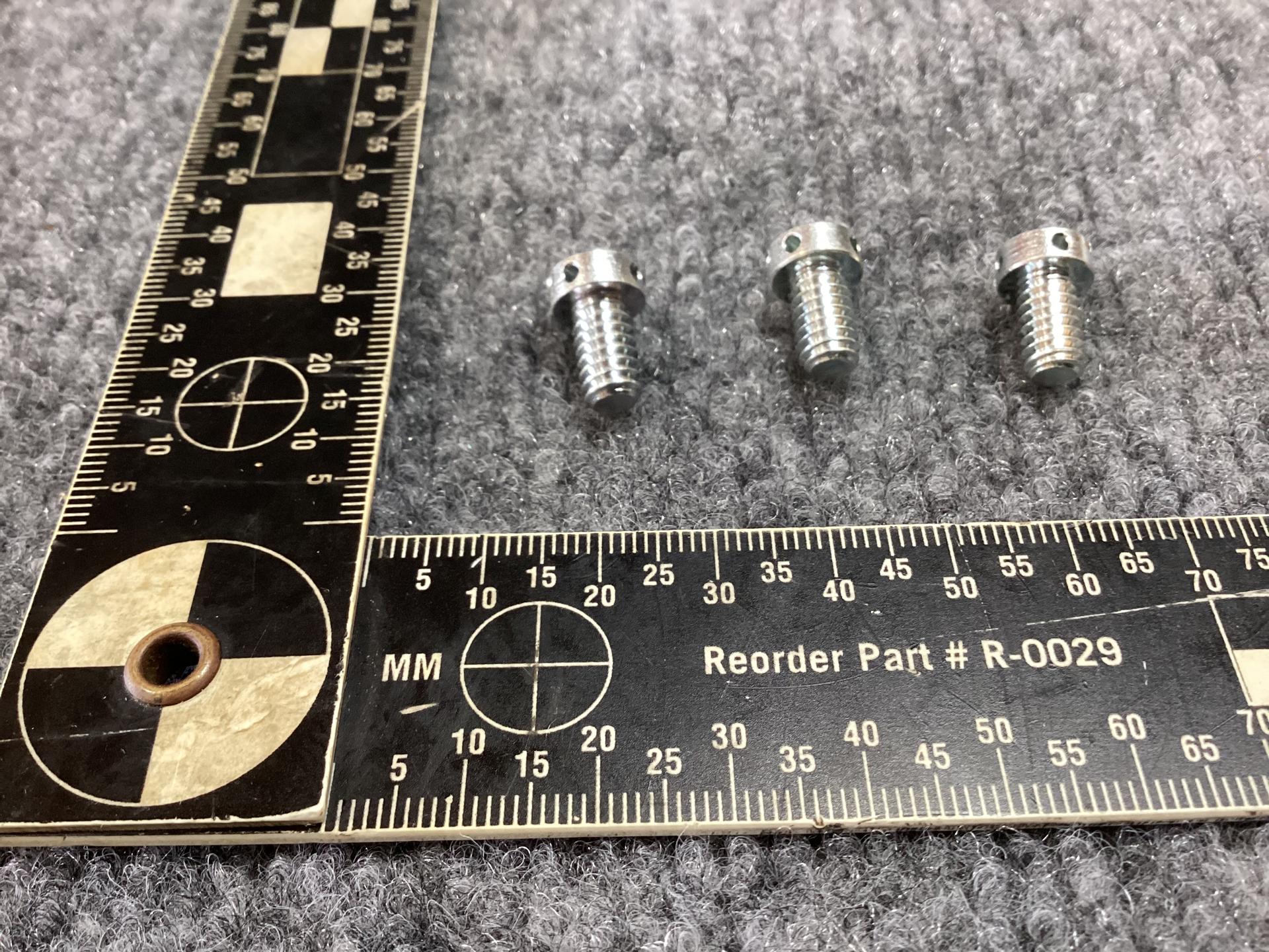 204308 SCREW;MACHINE	