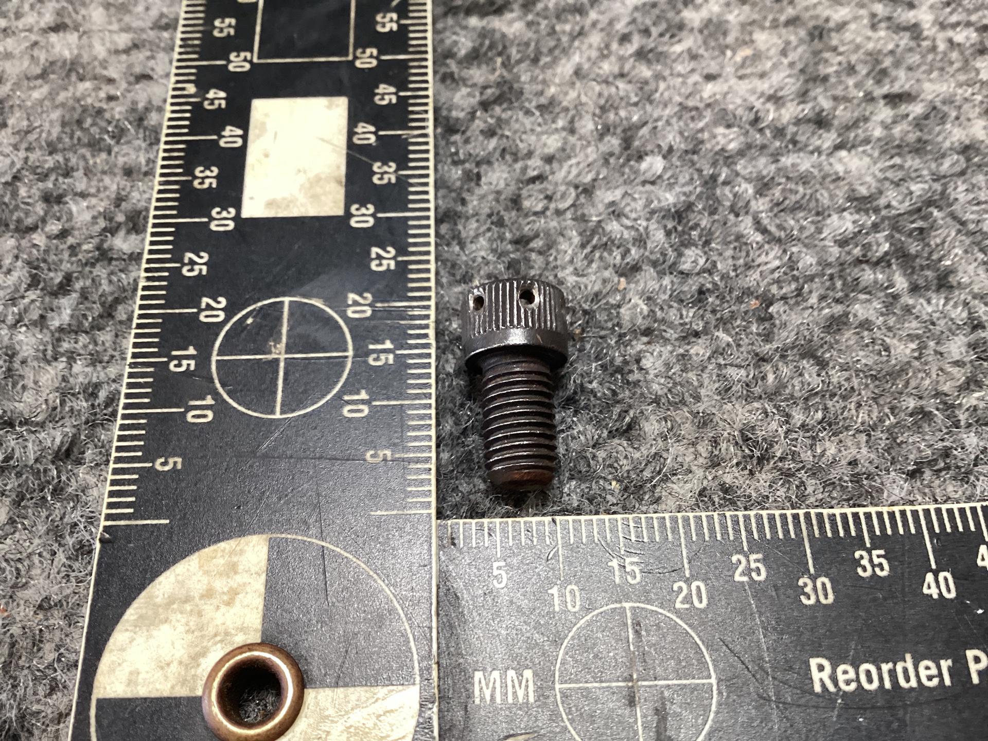 934403 SCREW CAP
