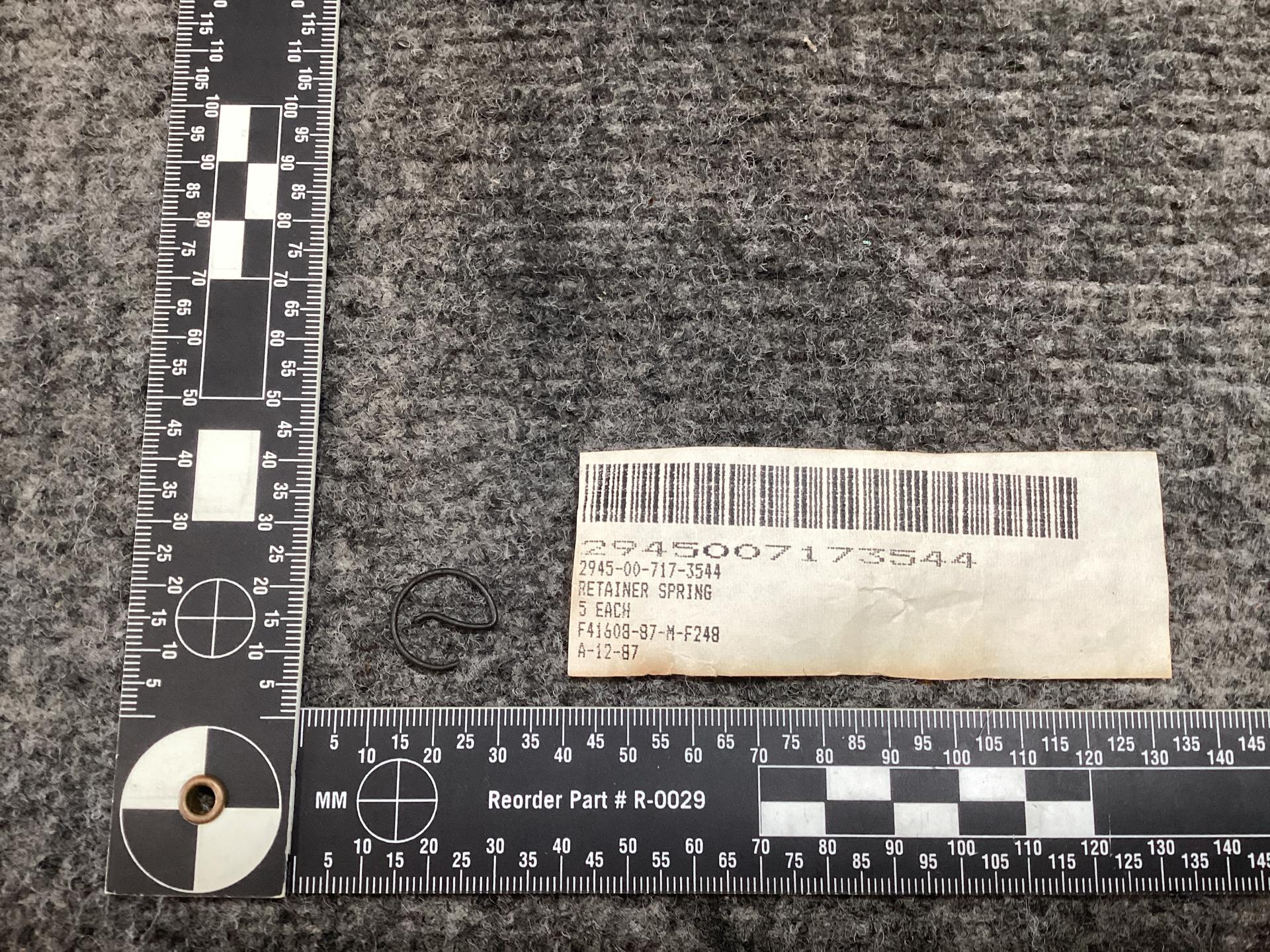 02T729-267 RETAINER