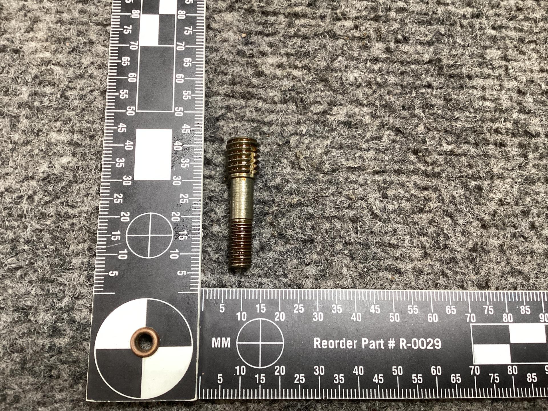 69544-14-15 STUD;LOCKED IN	