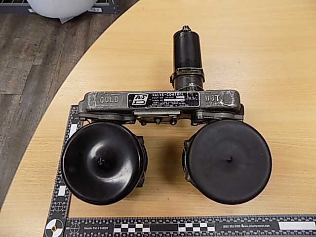 67-2735-001 VALVE ASSY